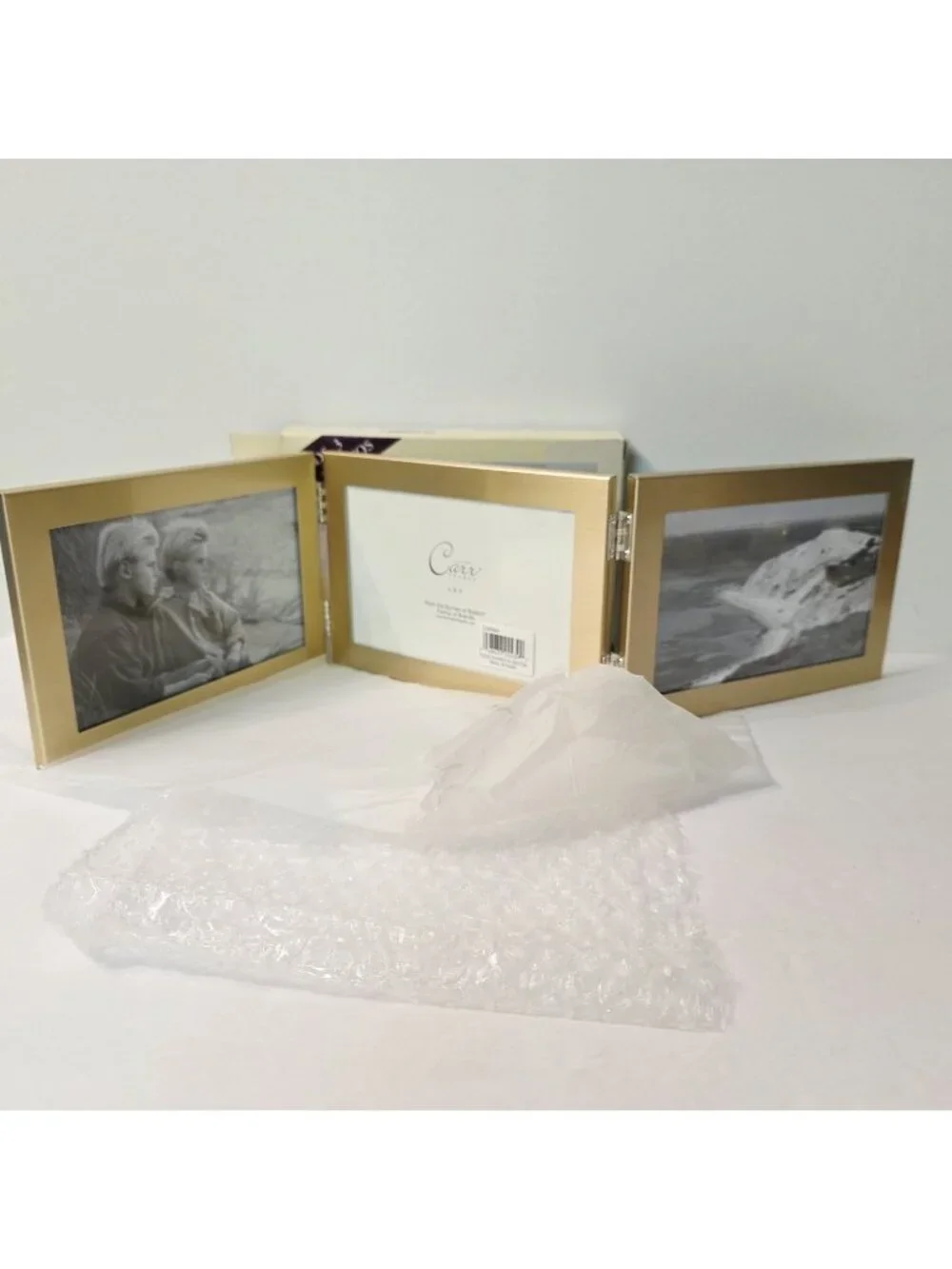 Vtg Carr 6 x 4 Gold Tone Burnes Boston Trifold Free Standing Photo Picture Frame